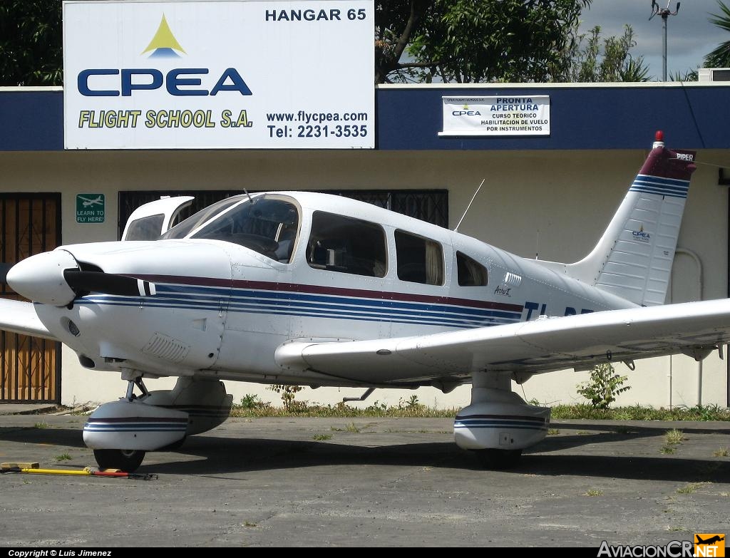 TI-BEJ - Piper PA-28-181 Archer II - CPEA - Escuela de Aviación