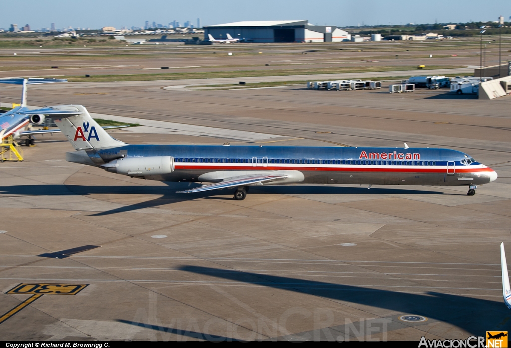 N7520A - McDonnell Douglas MD-82 - American Airlines