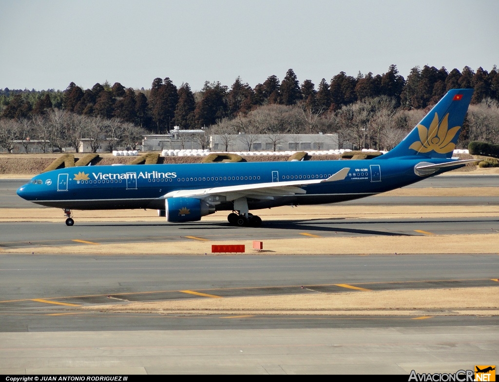 VN-A381 - Airbus A330-223 - Vietnam Airlines