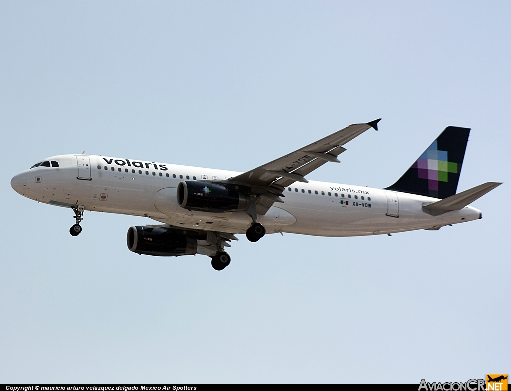 XA-VOW - Airbus A320-232 - Volaris
