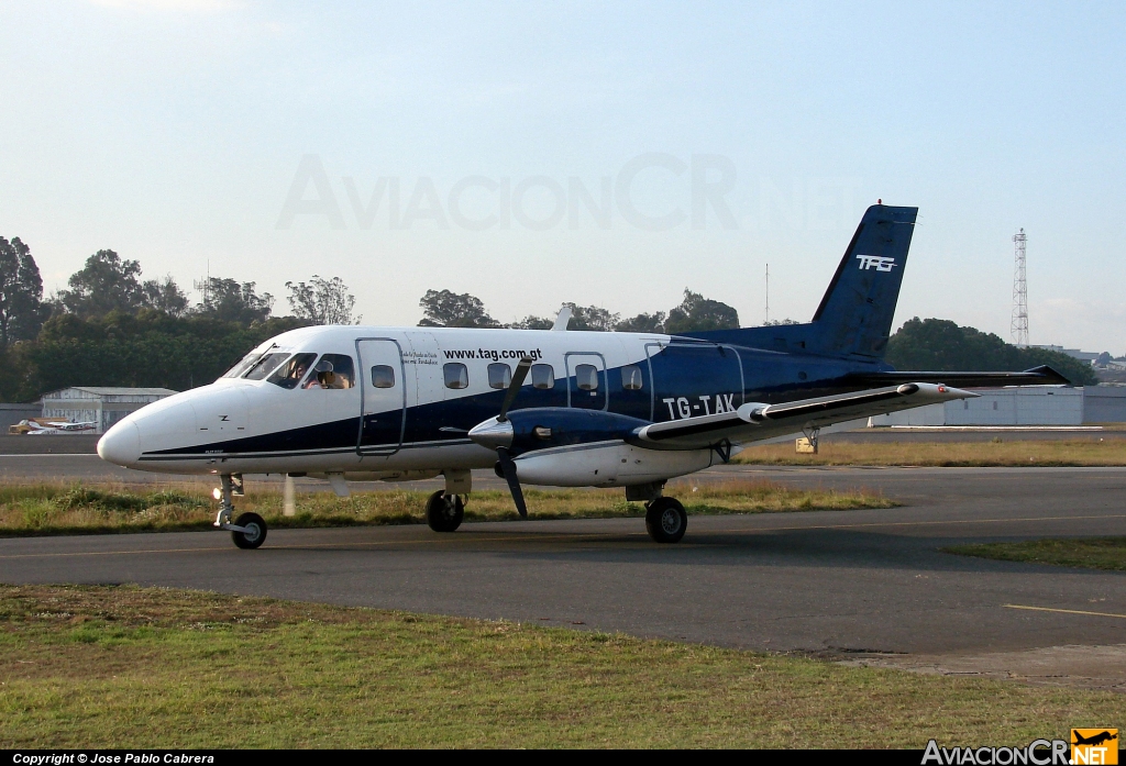 TG-TAK - Embraer EMB-110P1 Bandeirante - TAG Airlines - Transportes Aéreos Guatemaltecos