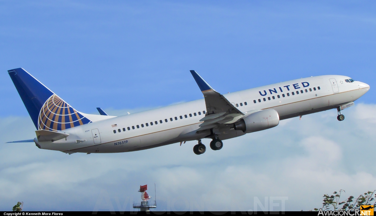 N76519 - Boeing 737-824 - United Airlines