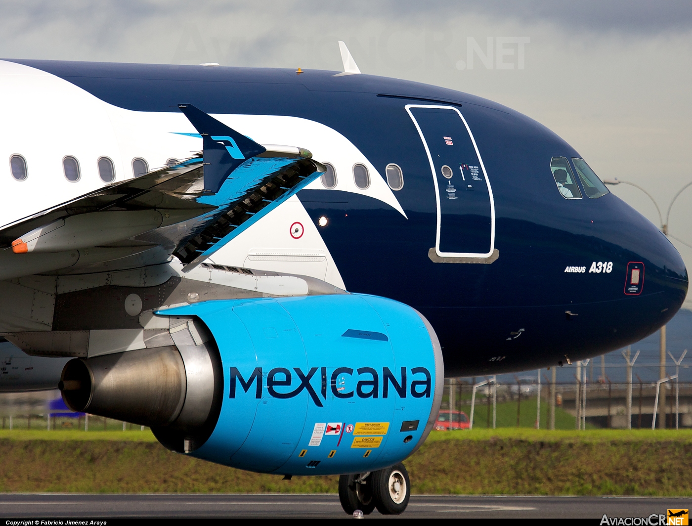 XA-UBR - Airbus A318-111 - Mexicana