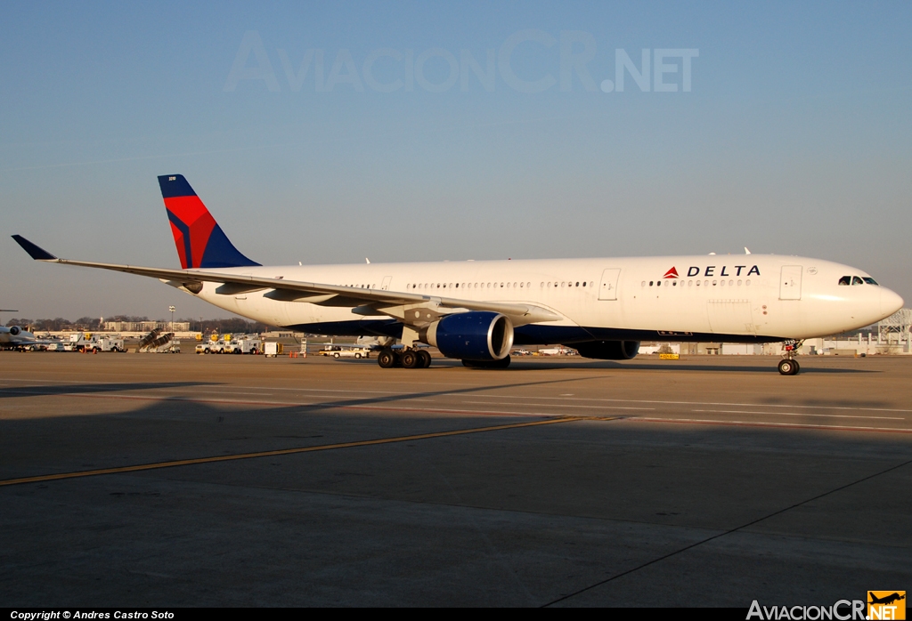 N810NW - Airbus A330-323X - Delta Air Lines