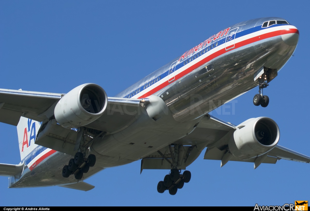 N758AN - Boeing 777-223/ER - American Airlines