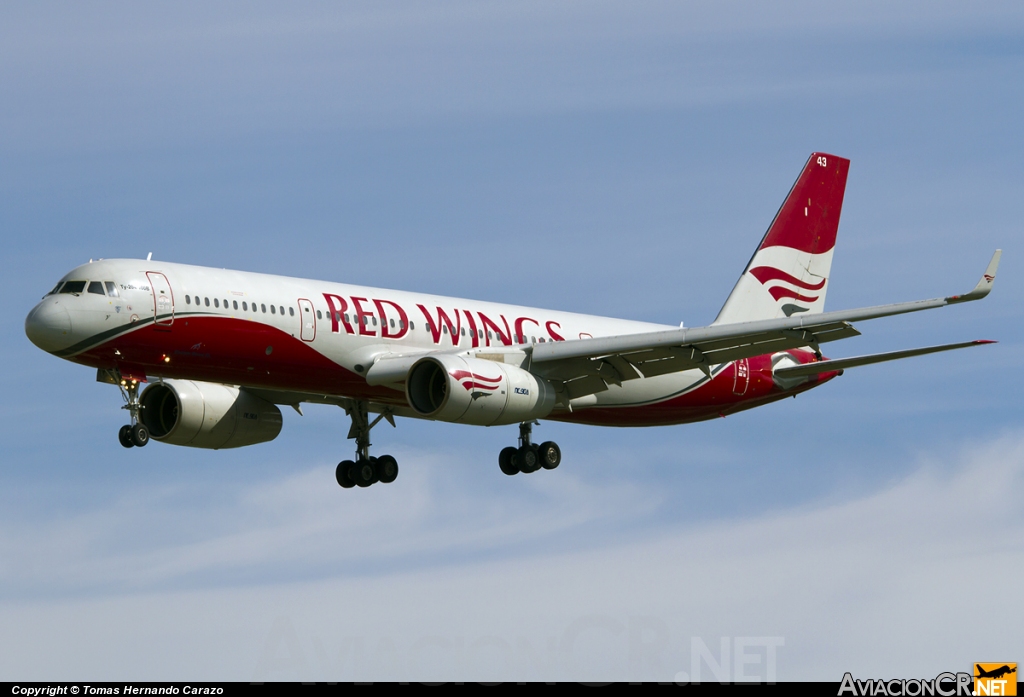 RA-64043 - Tupolev Tu-204-100 - Red Wings