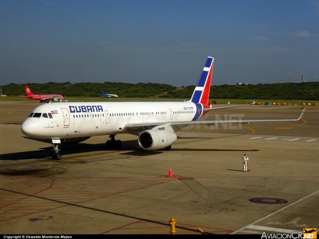 CU-T1701 - Tupolev Tu-204-120C - Cubana de AviaciÃ³n