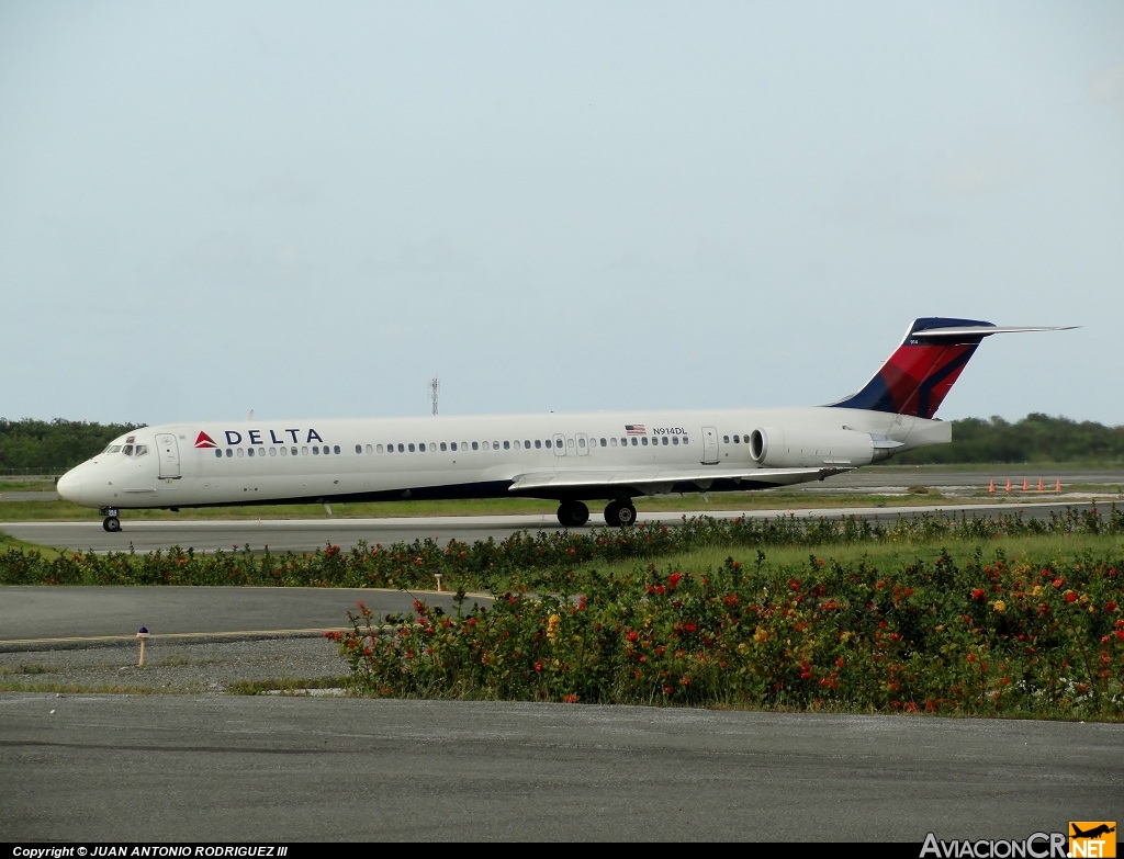 N914DL - McDonnell Douglas MD-88 - Delta Air Lines