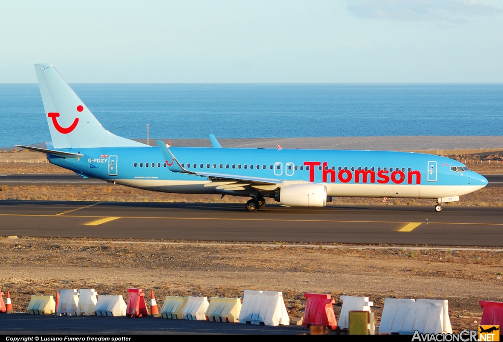 G-FDZY - Boeing 737-8K5 - Thomson Airways