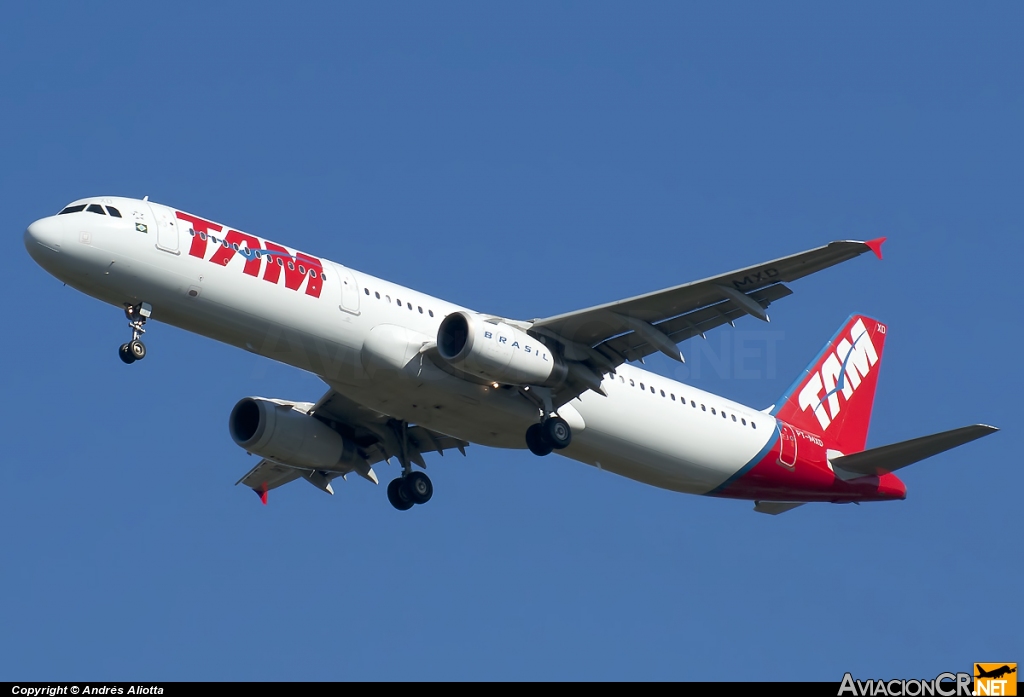 PT-MXD - Airbus A321-231 - TAM