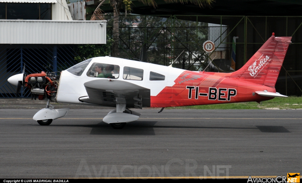 TI-BEP - Piper PA-28-180 Cherokee Archer - Aerotica Escuela de Aviación