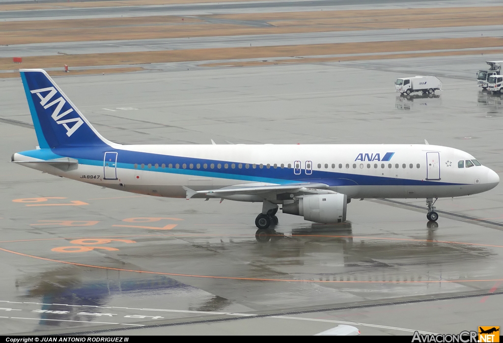 JA8947 - Airbus A320-211 - All Nippon Airways (ANA)