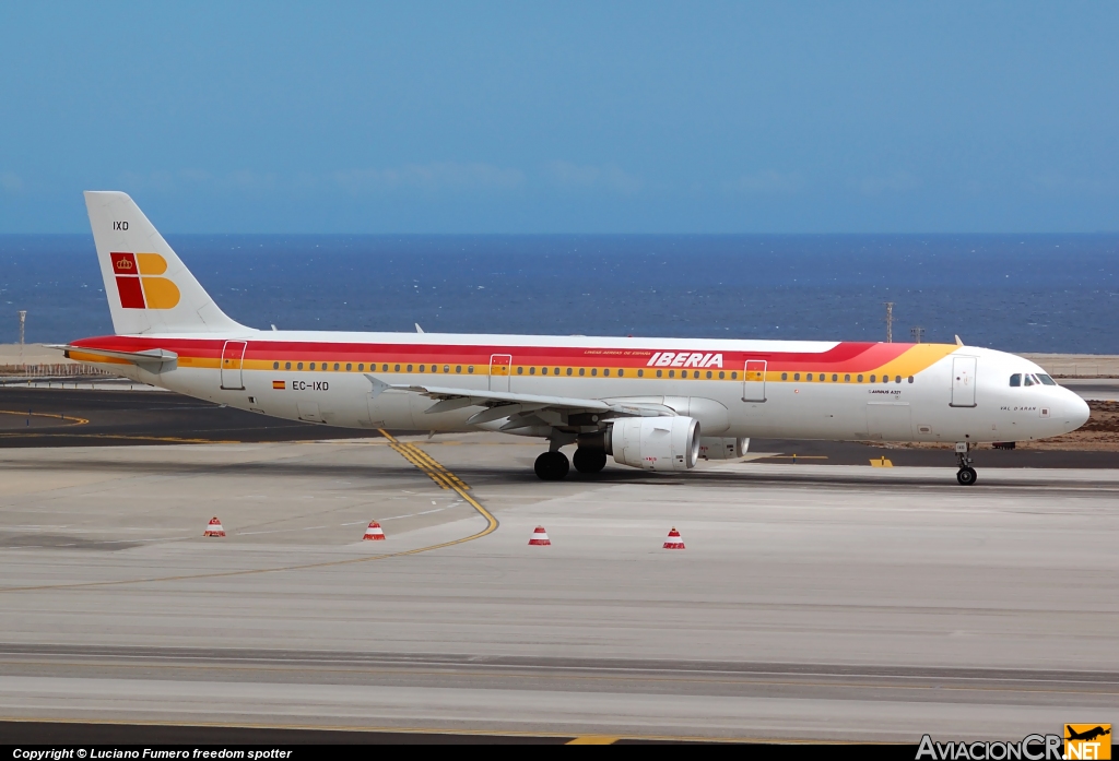 EC-IXD - Airbus A321-211 - Iberia