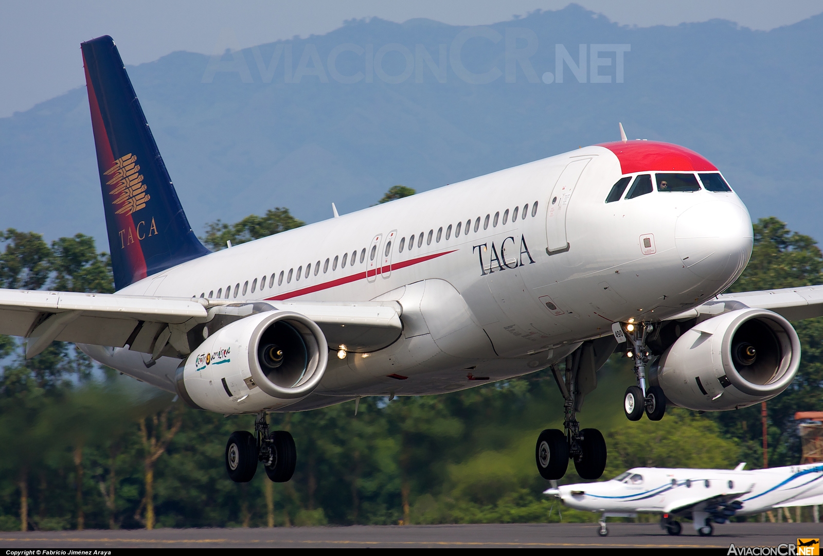 N490TA - Airbus A320-233 - TACA