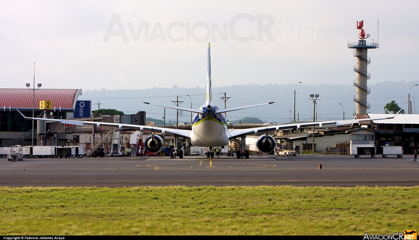 EC-KYC - Airbus A330-223 - Air Comet