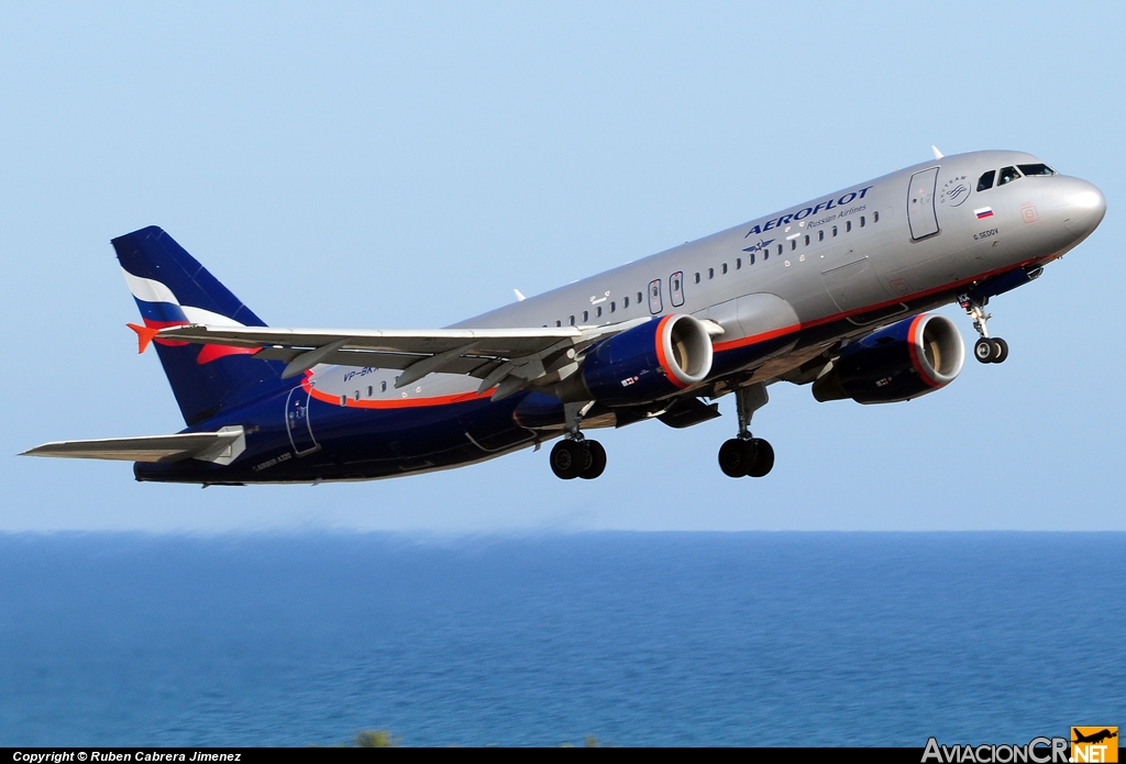 VP-BKX - Airbus A320-214 - Aeroflot