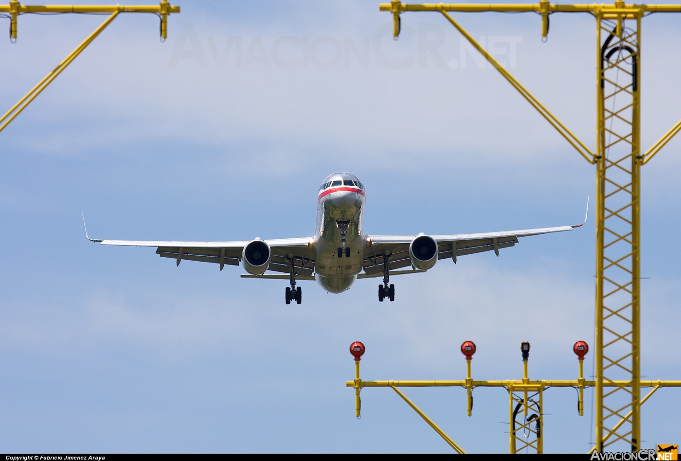 N614AA - Boeing 757-223 - American Airlines