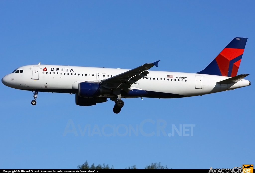 N359NW - Airbus A320-212 - Delta Airlines