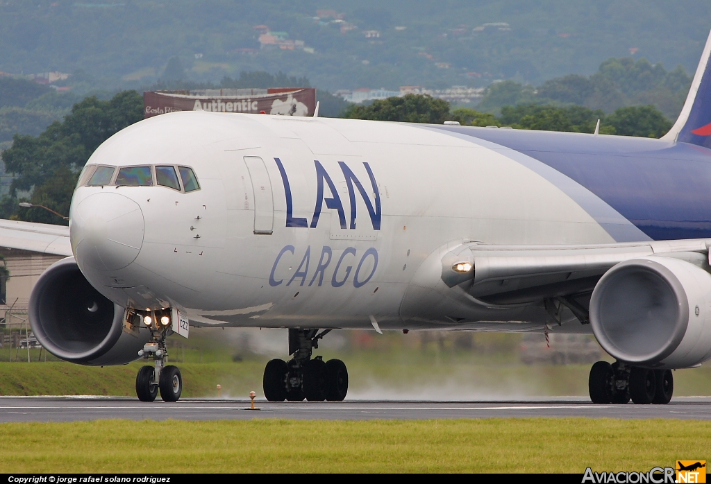 CC-CZZ - Boeing 767-316F(ER) - LAN Cargo