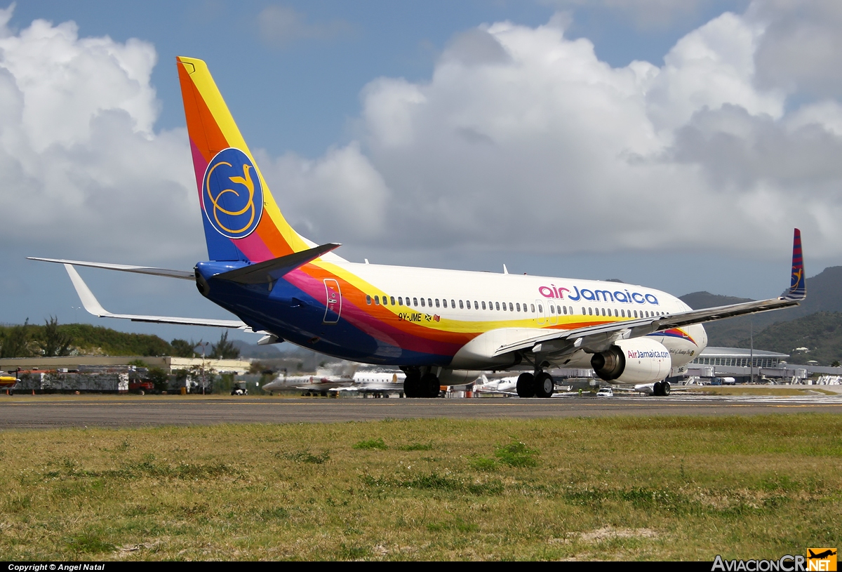 9Y-JME - Boeing 737-86J - Air Jamaica
