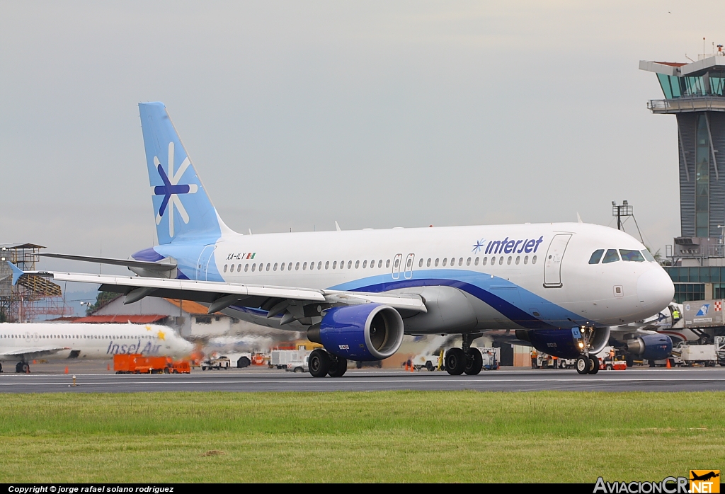 XA-ILY - Airbus A320-214 - Interjet