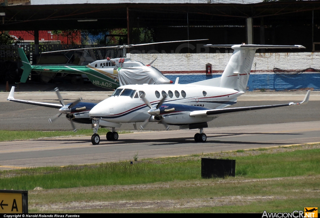 N597BA - Raytheon B200 King Air - Privado