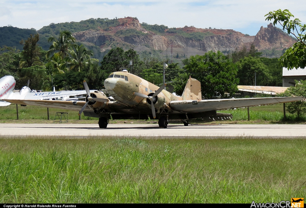 FAH-314 - Douglas AC-47D Skytrain - Fuerza Aerea Hondureña