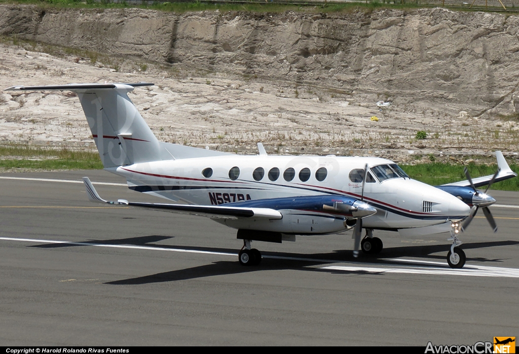 N597BA - Raytheon B200 King Air - Privado