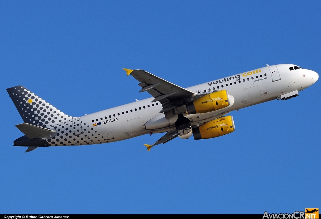 EC-LRA - Airbus A320-232 - Vueling