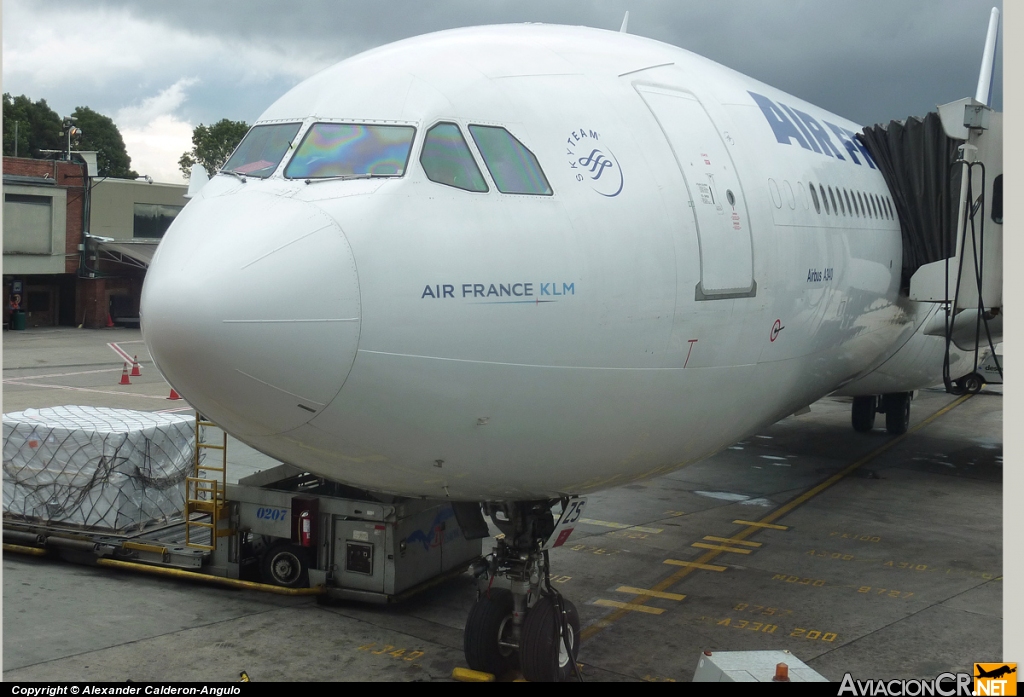 F-GLZS - Airbus A340-313X - Air France