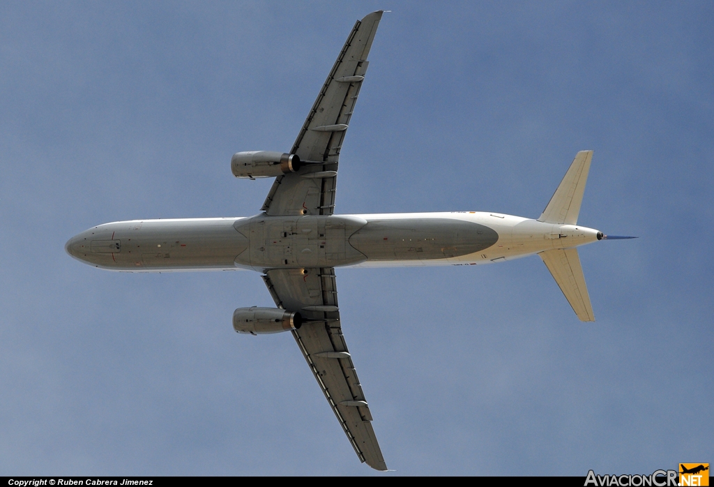 D-AIPL - Airbus A320-211 - Lufthansa