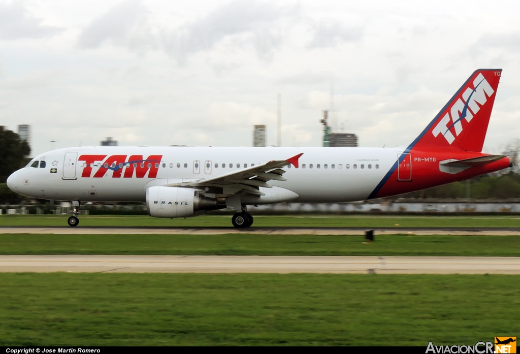 PR-MYG - Airbus A320-214 - TAM