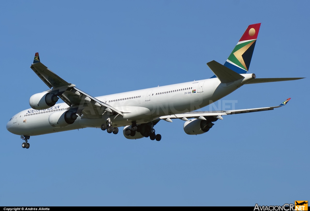 ZS-SNE - Airbus A340-642 - South African Airlines