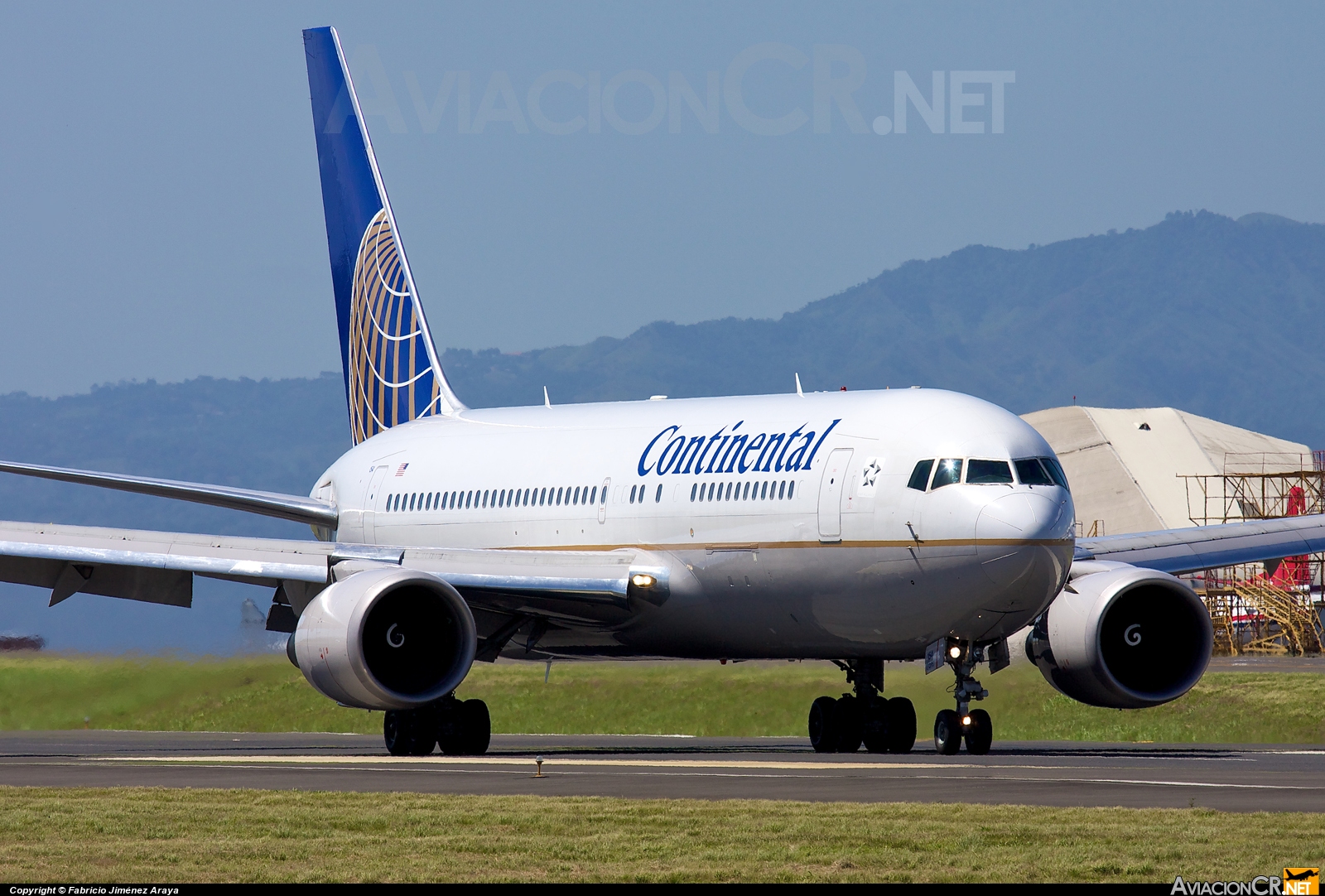 N69154 - Boeing 767-224/ER - Continental Airlines