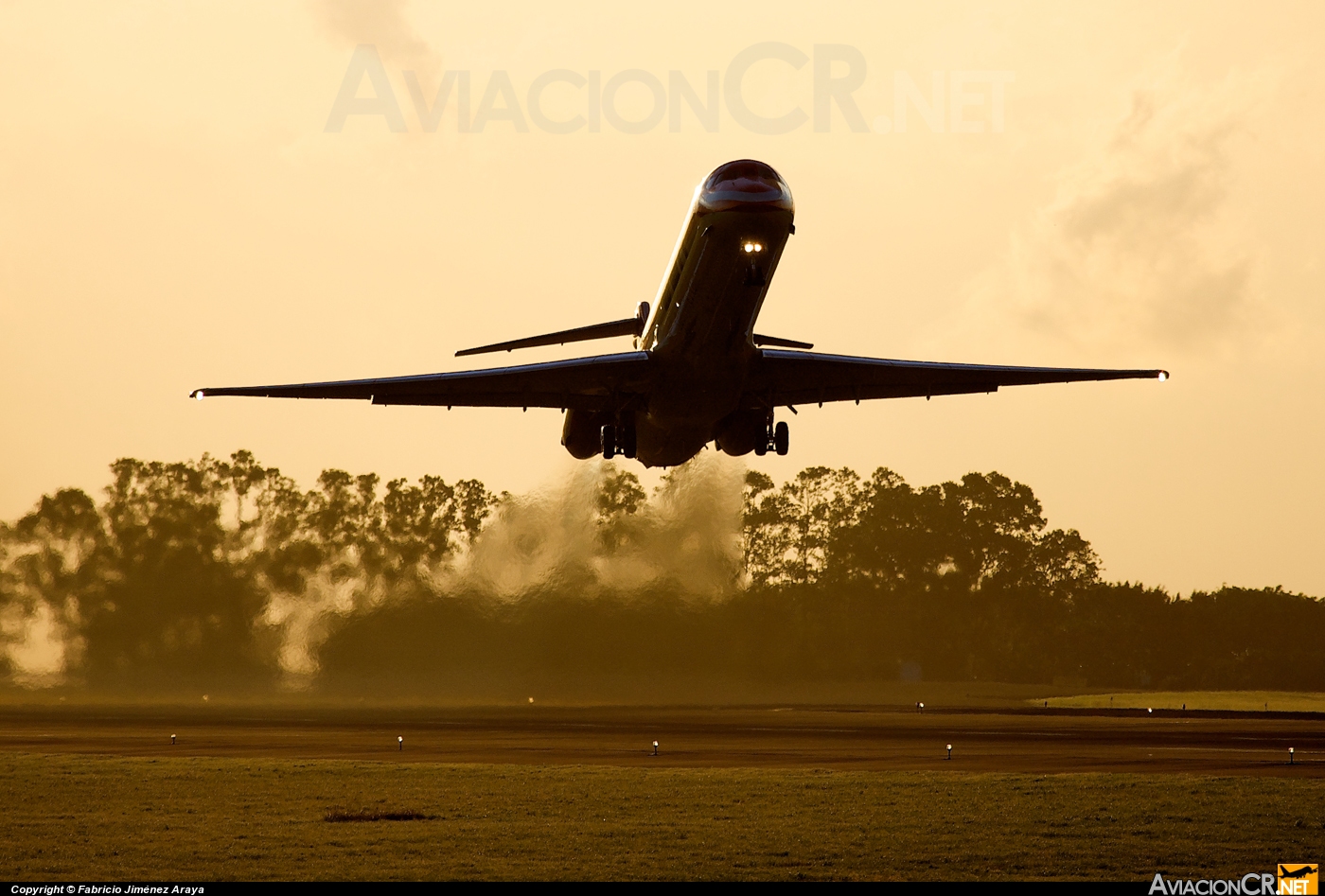 N668SH - McDonnell Douglas MD-83 (DC-9-83) - SBA Airlines