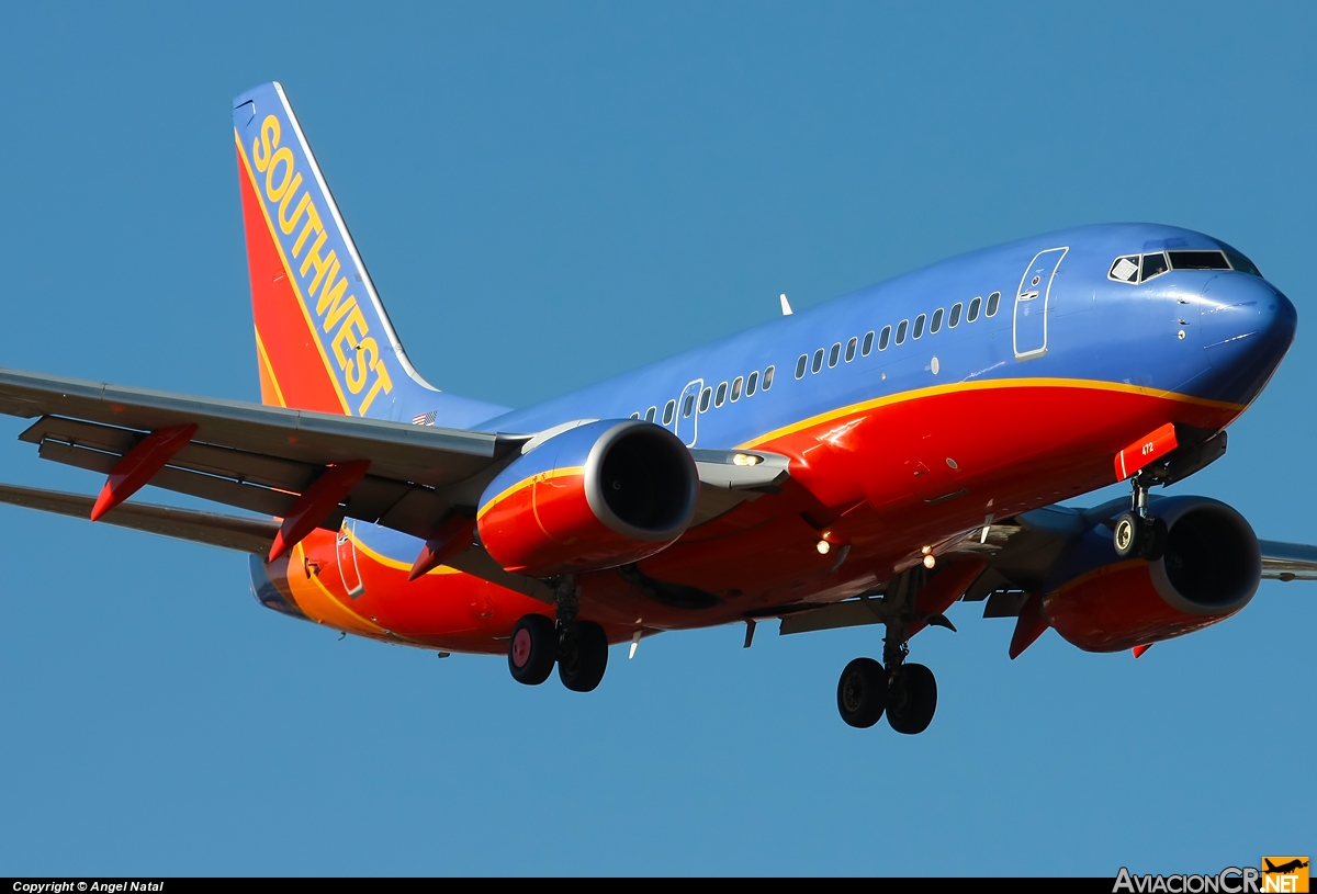 N472WN - Boeing 737-7H4 - Southwest Airlines