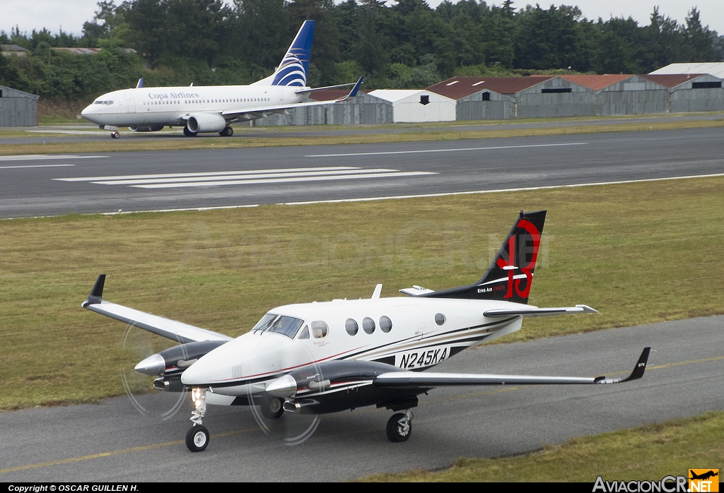 N245KA - Hawker Beechcraft Corp. C90GTI - Privado