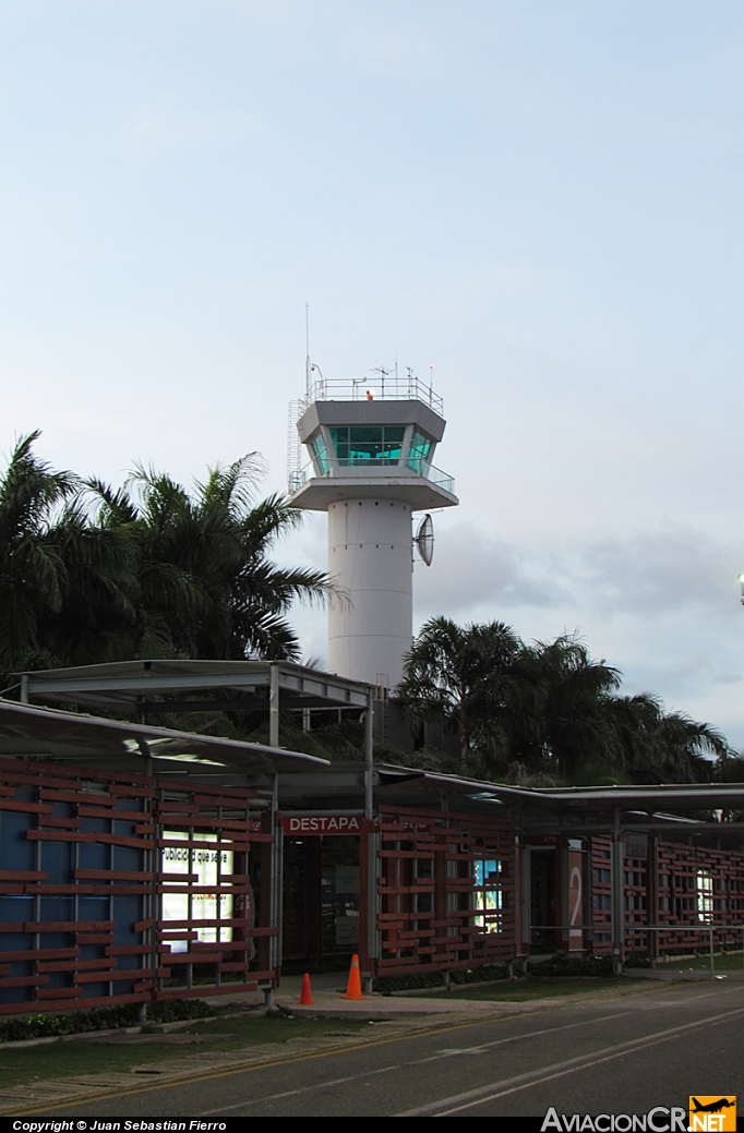  - Torre de control - Aeropuerto