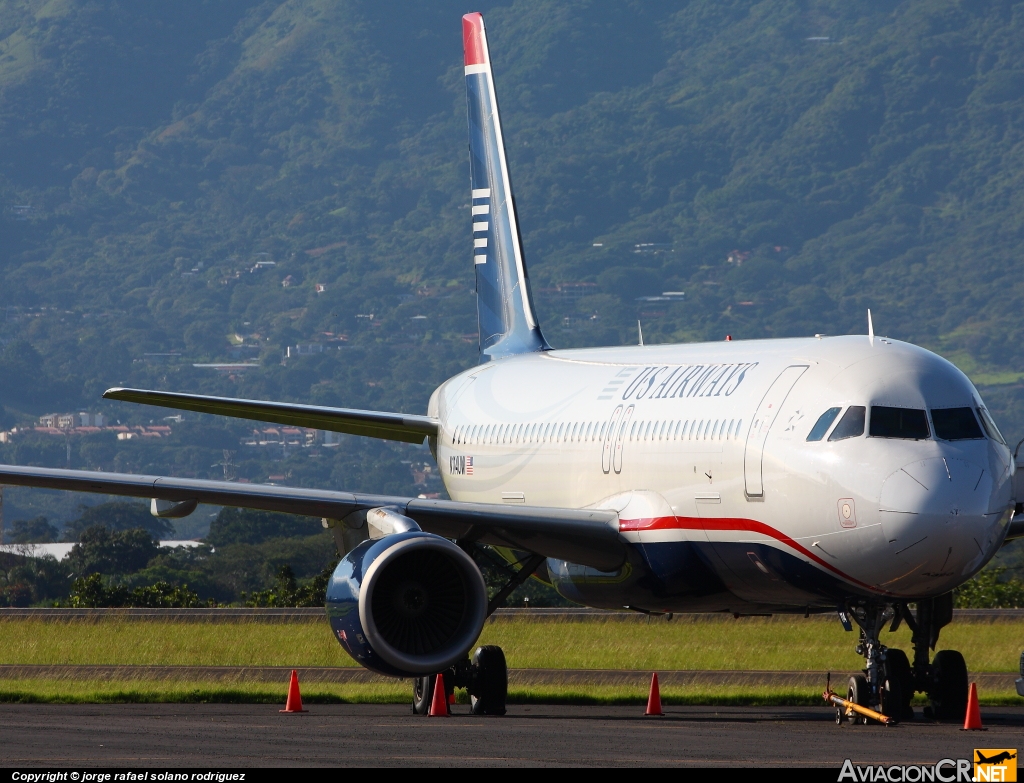 N114UW - Airbus A320-214 - US Airways