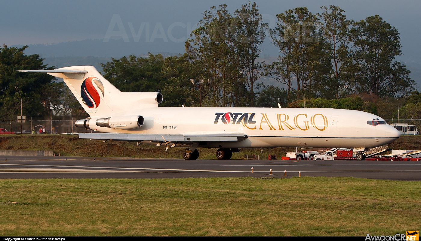 PR-TTW - Boeing 727-225/Adv(F) - Total Linhas Aéreas