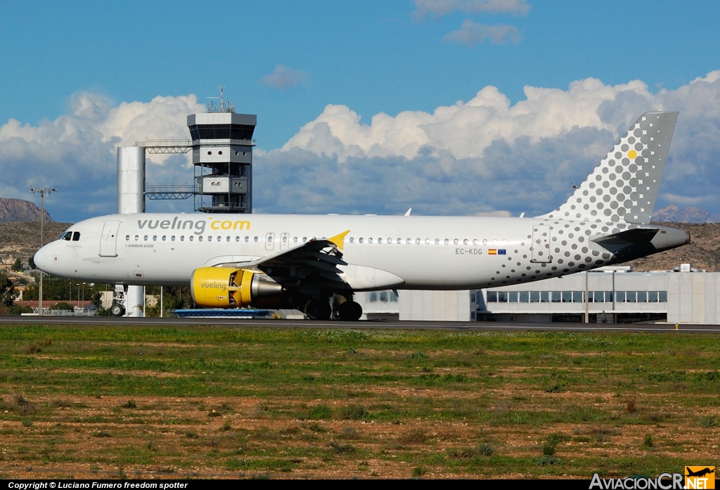EC-KDG - Airbus A320-214 - Vueling