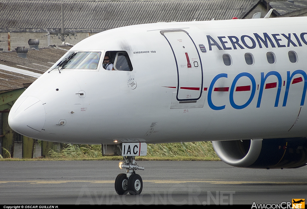 XA-IAC - Embraer 190-100IGW - AeroMexico Connect