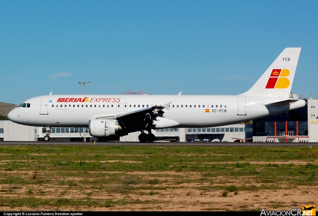 EC-FCB - Airbus A320-211 - Iberia Express