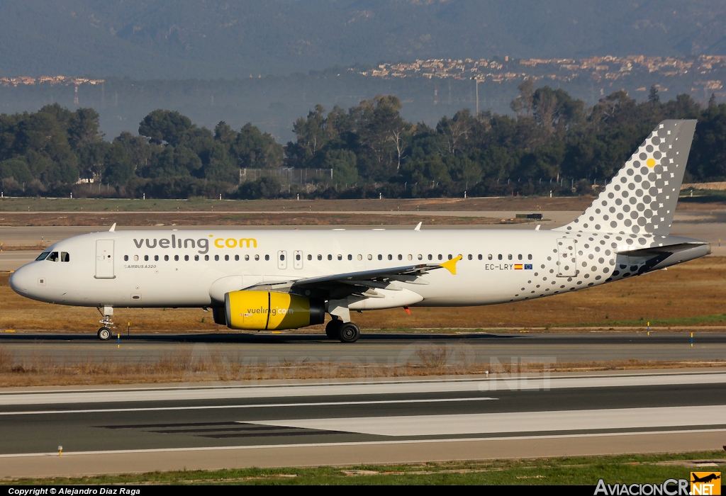 EC-LRY - Airbus A320-232 - Vueling