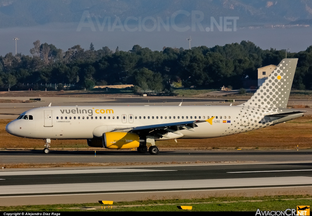 EC-LRE - Airbus A320-232 - Vueling