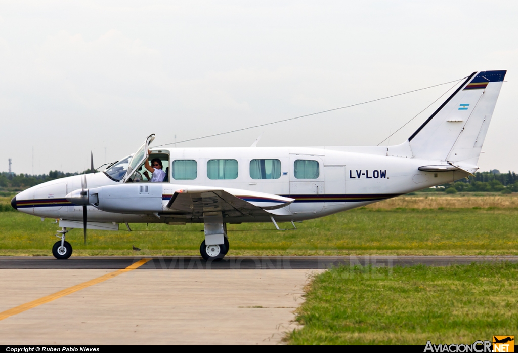 LV-LOW - Piper PA-31-350 Navajo Chieftain - Privado