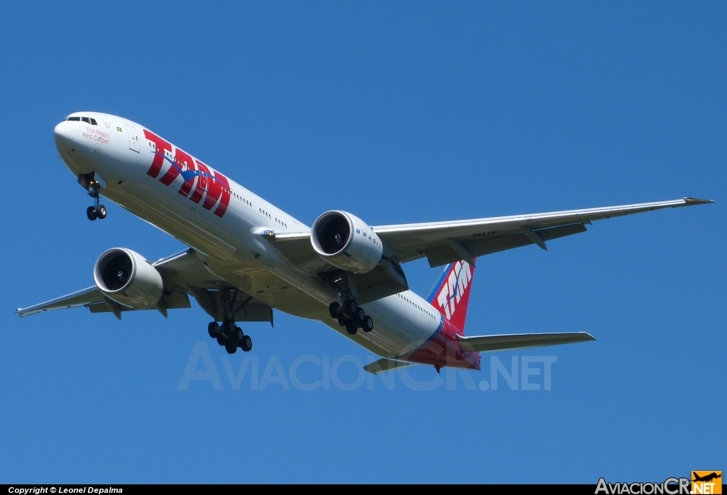 PT-MUF - Boeing 777-32W/ER - TAM