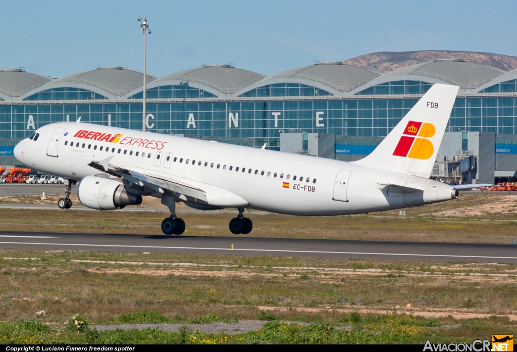 EC-FCB - Airbus A320-211 - Iberia Express