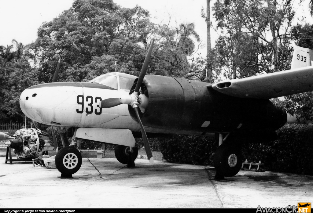 933 - Douglas A-26B35L invader - Fuerza Aerea Cubana