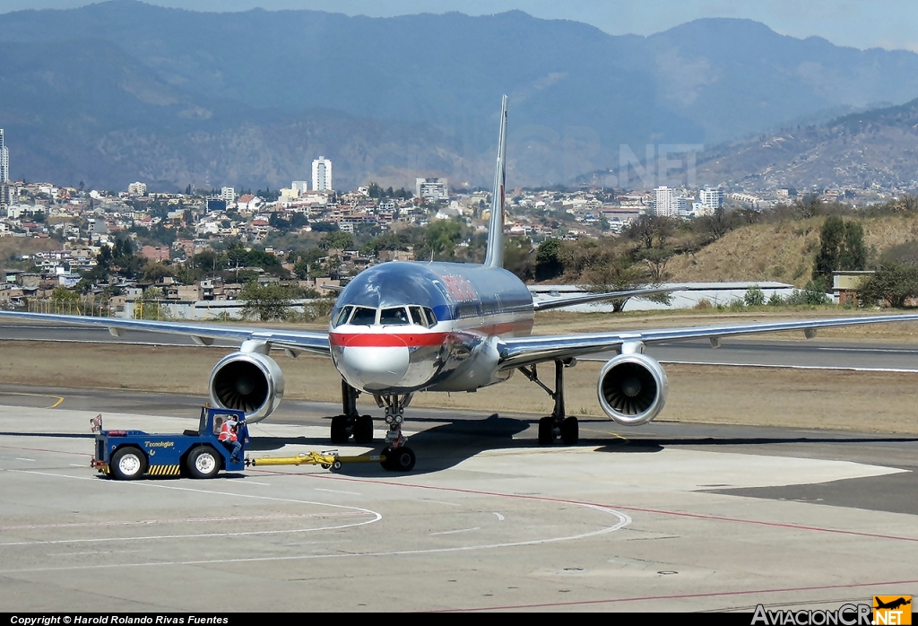 N624AA - Boeing 757-223 - American Airlines